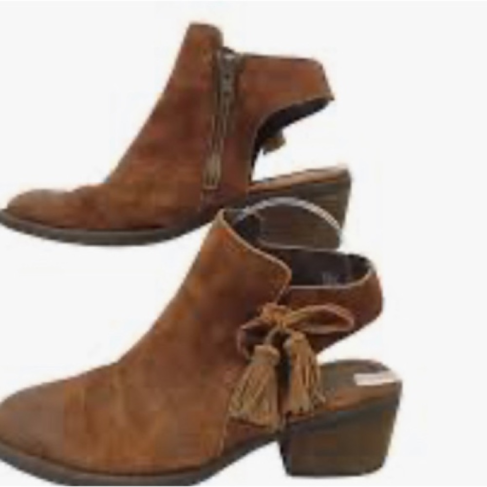 Brown Børn Boots size 7